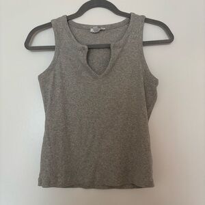 Evereve Notch Neck Ribbed Tank in Heather Gray